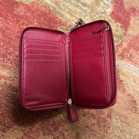 ~ | COACH | WRISTLET ~ - Picture 3 of 6